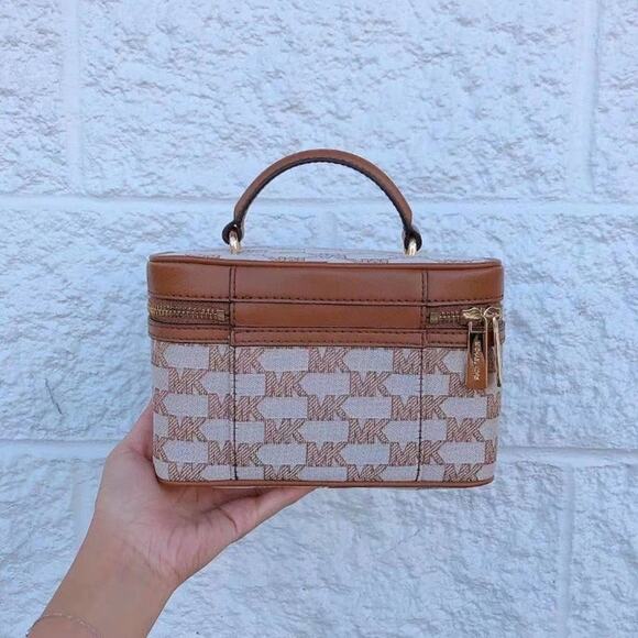 Michael Kors 35S2GTTC6J Jet Set Item Medium Zip Trunk Crossbody In Luggage Multi - Picture 4 of 6